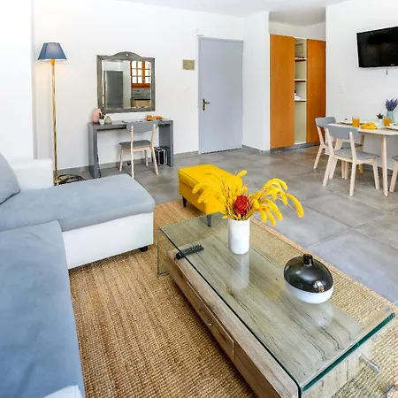 Infinity Апартаменты *