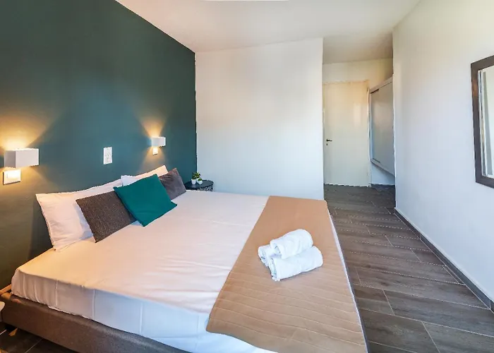 Infinity بلدة كوس